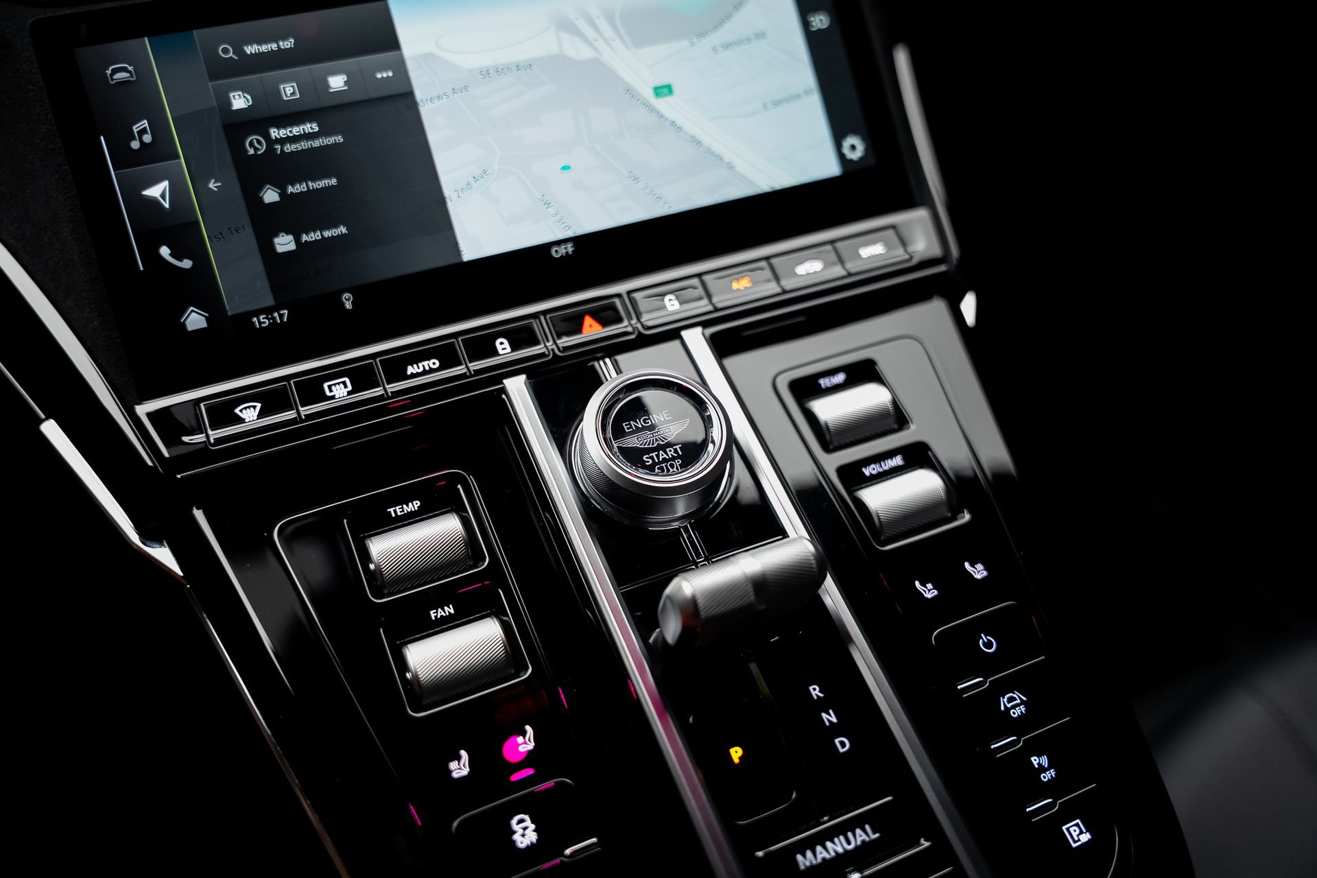 Used 2025 Aston Martin V8 Vantage Coupe RWD image 49