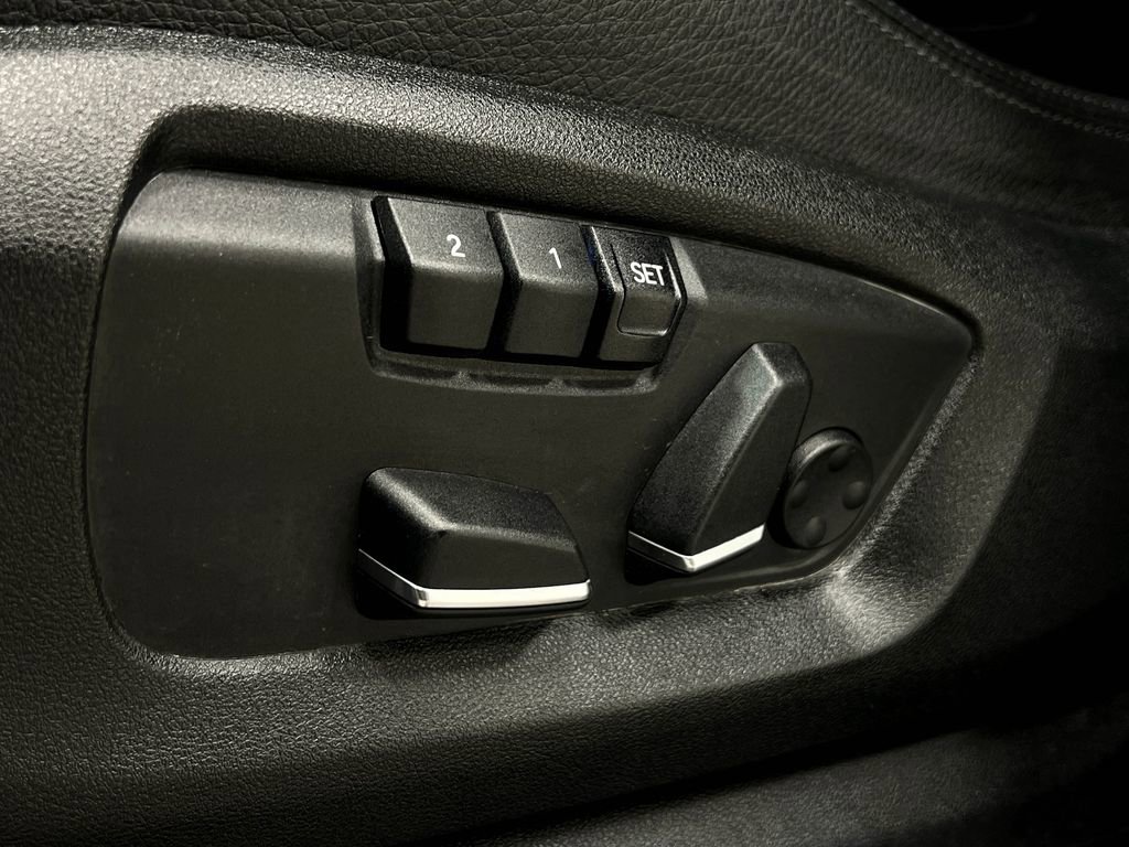 Used 2016 BMW X5 xDrive40e image 19