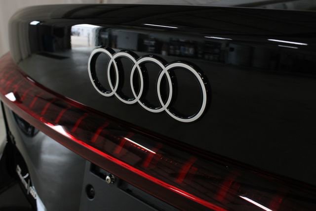 Used 2025 Audi A5 2.0T Premium w/ Convenience Package AWD/4WD image 30