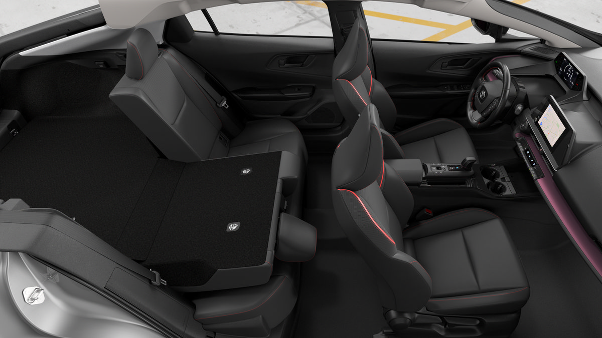 New 2027 Toyota Prius Plug-In Hybrid FWD image 4
