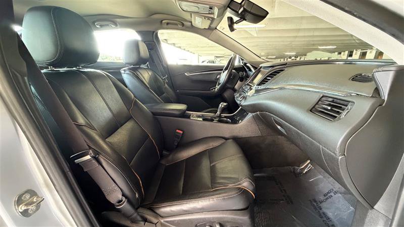 Used 2016 Chevrolet Impala LTZ FWD image 32