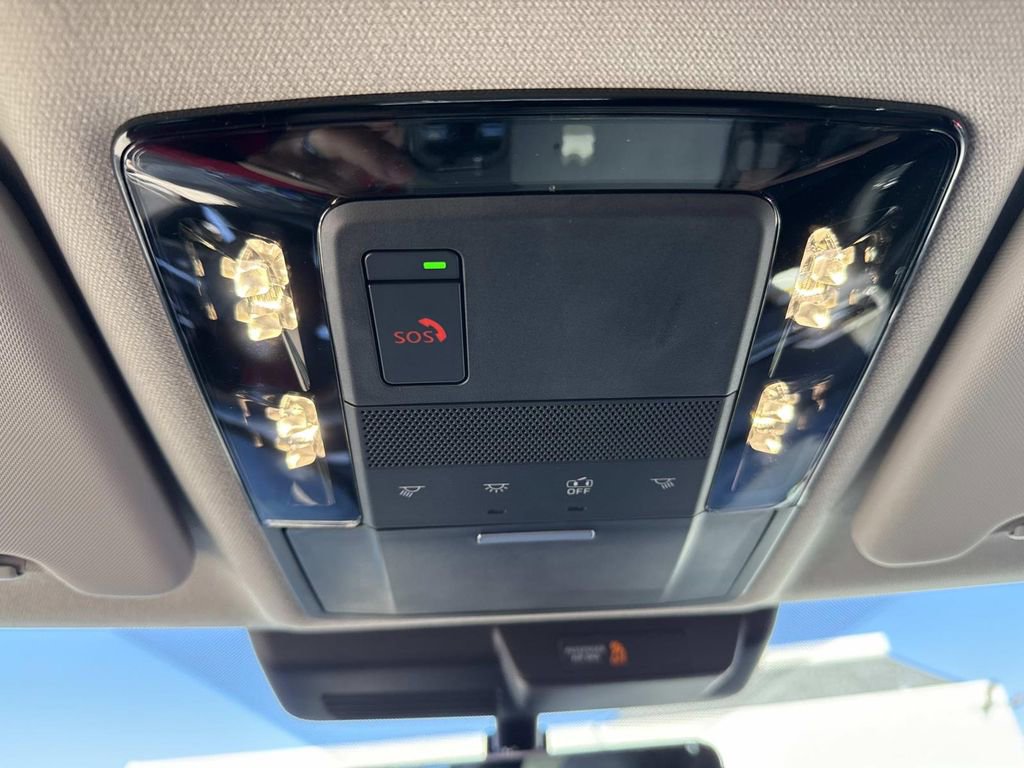 New 2026 Mitsubishi Outlander SE image 42