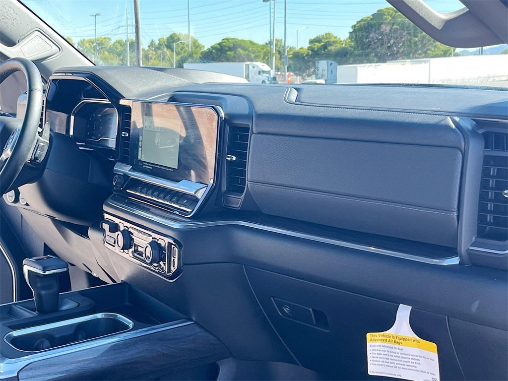 Used 2024 Chevrolet Silverado 1500 LTZ w/ LTZ Premium Package image 31