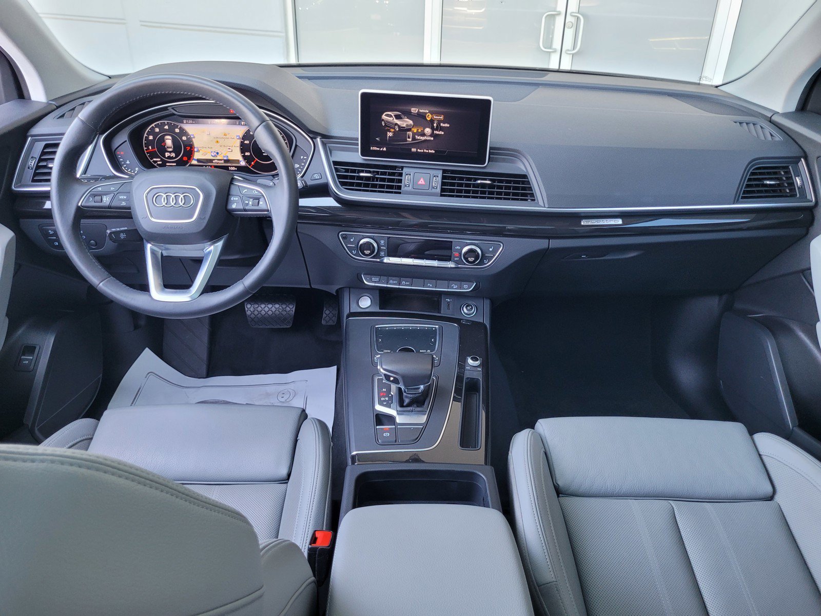 Used 2018 Audi Q5 2.0T Premium Plus w/ Premium Plus Package AWD/4WD image 16