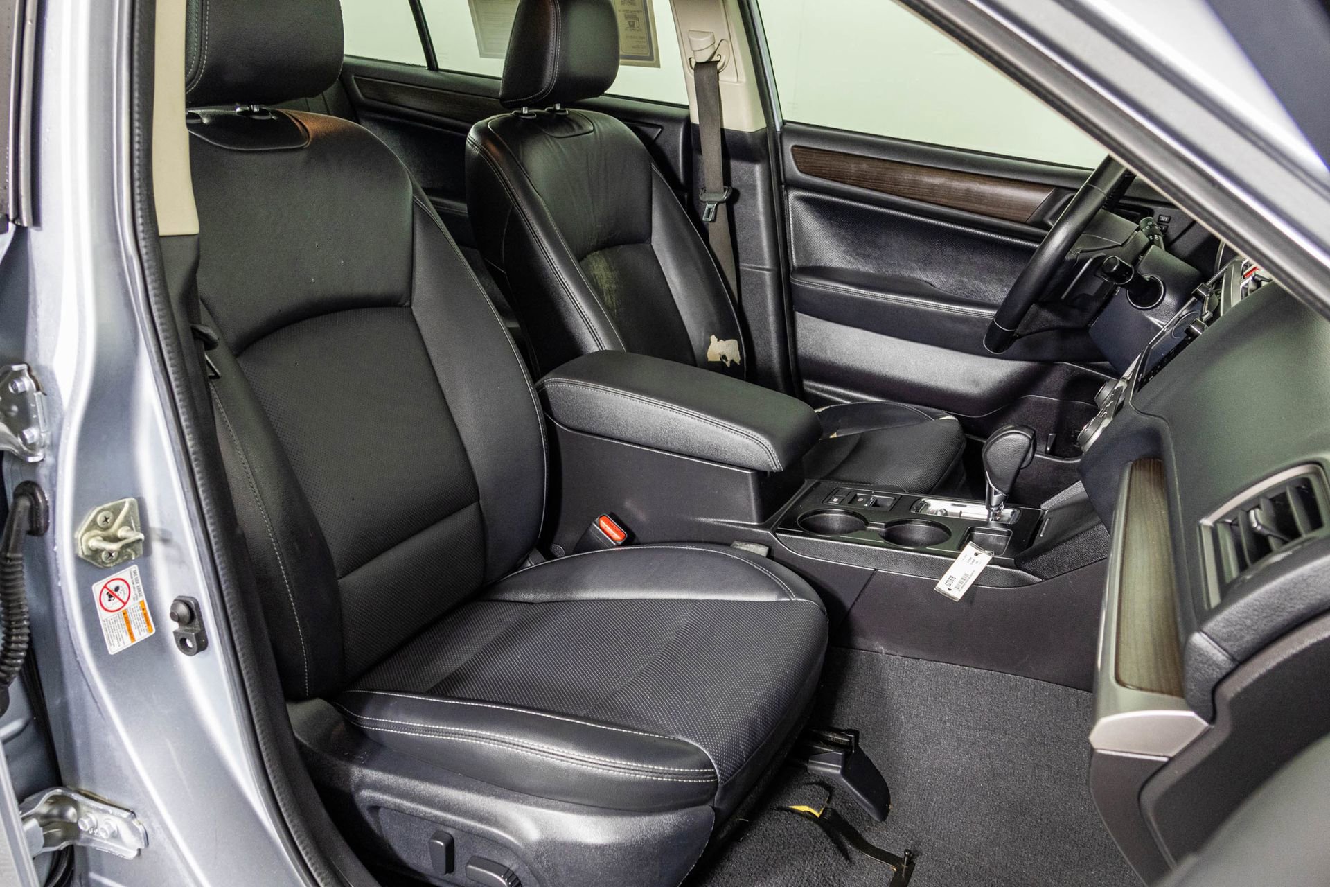 Used 2016 Subaru Legacy 2.5i Limited image 47