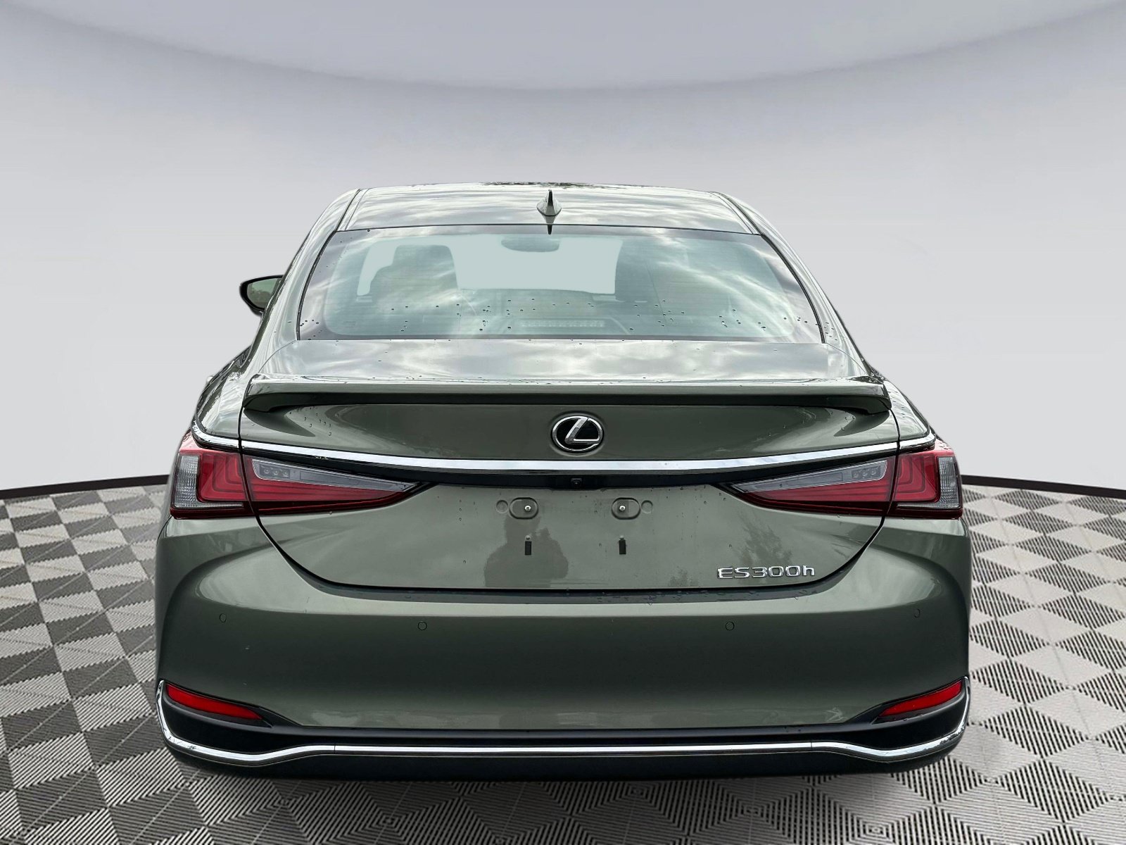 Used 2024 Lexus ES 300h w/ Premium Package FWD image 3
