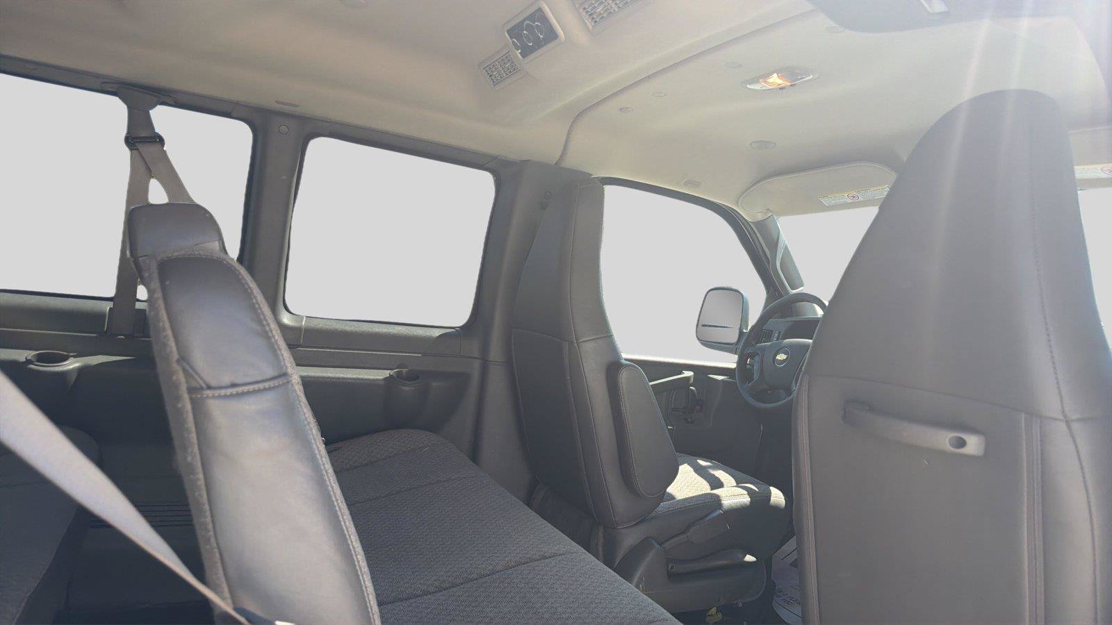 Used 2016 Chevrolet Express 3500 LT w/ LT Preferred Equipment Group RWD image 16