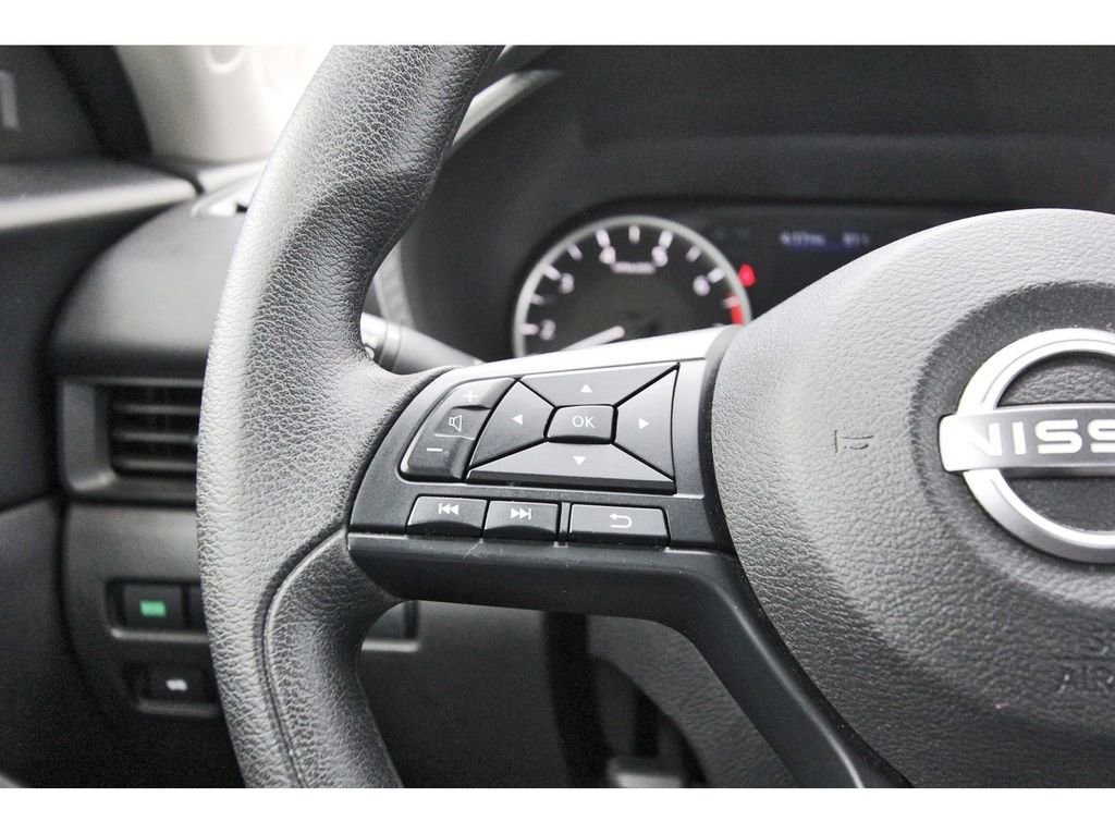 Used 2024 Nissan Sentra S image 19