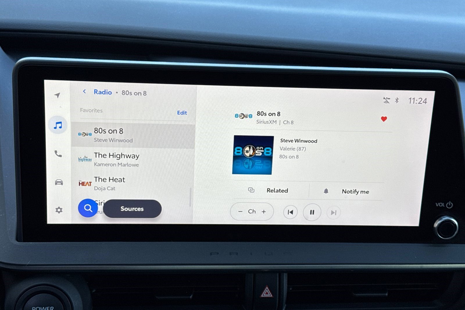 Used 2024 Toyota Prius Limited w/ Limited Premium Package image 24