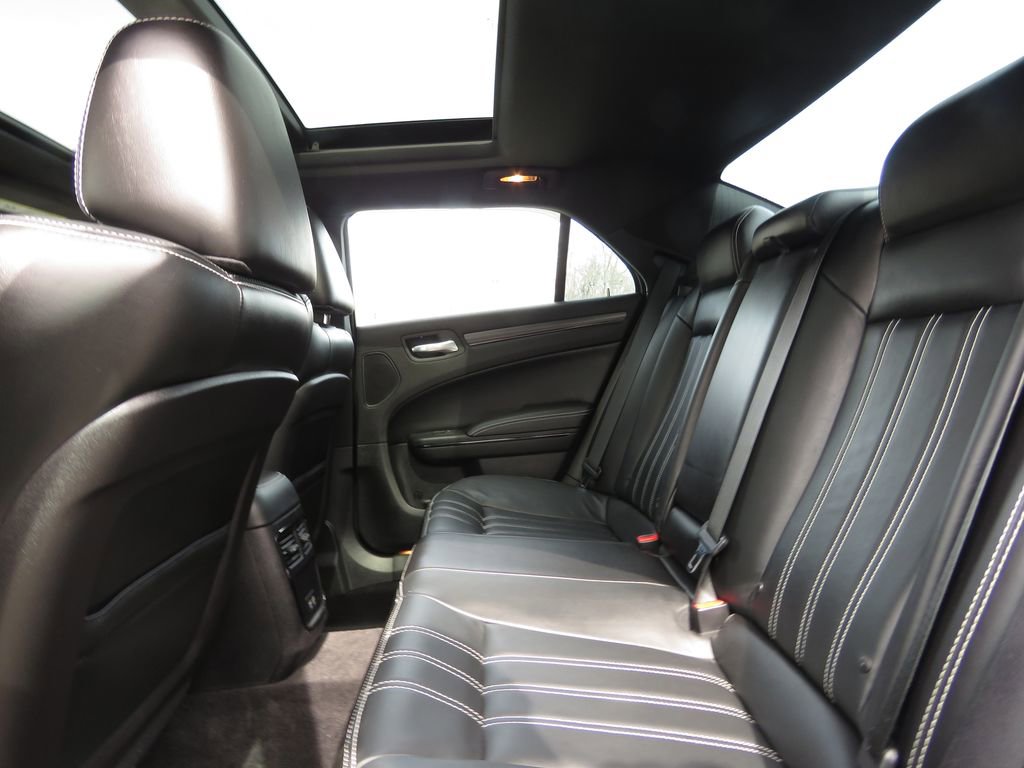 Used 2016 Chrysler 300 S w/ 300S Premium Group image 19