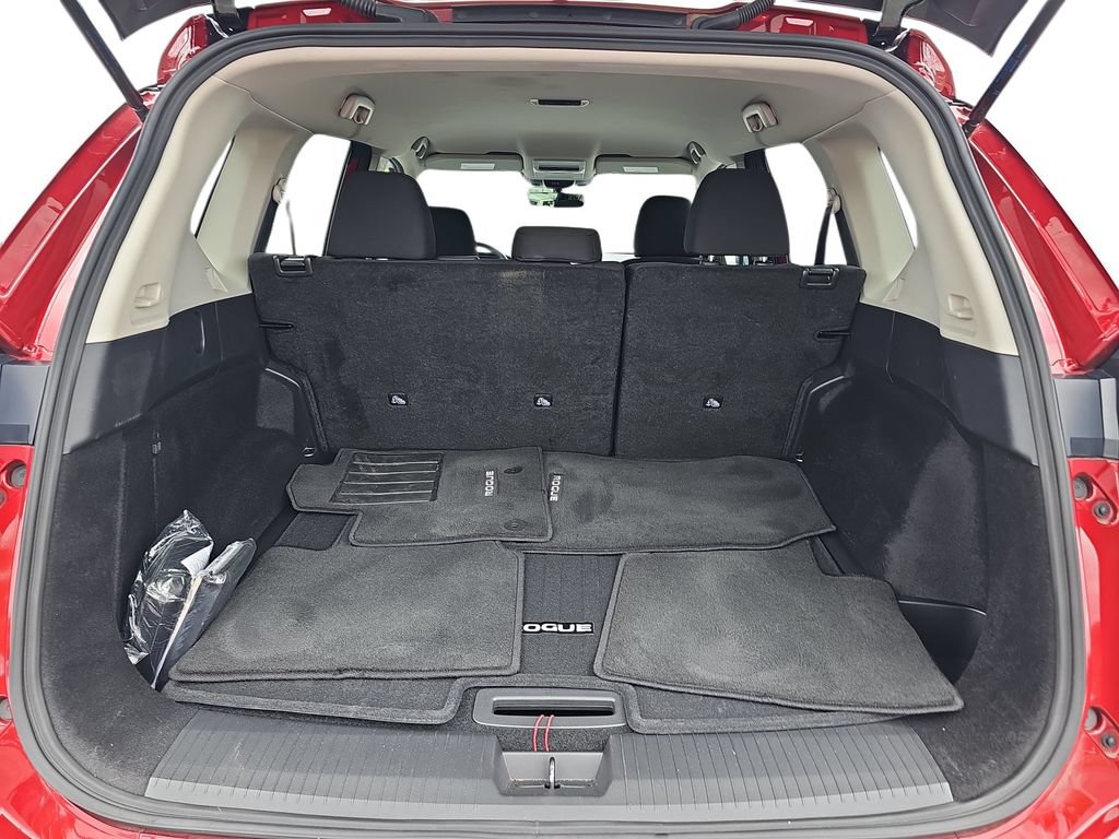 Used 2025 Nissan Rogue S FWD image 28