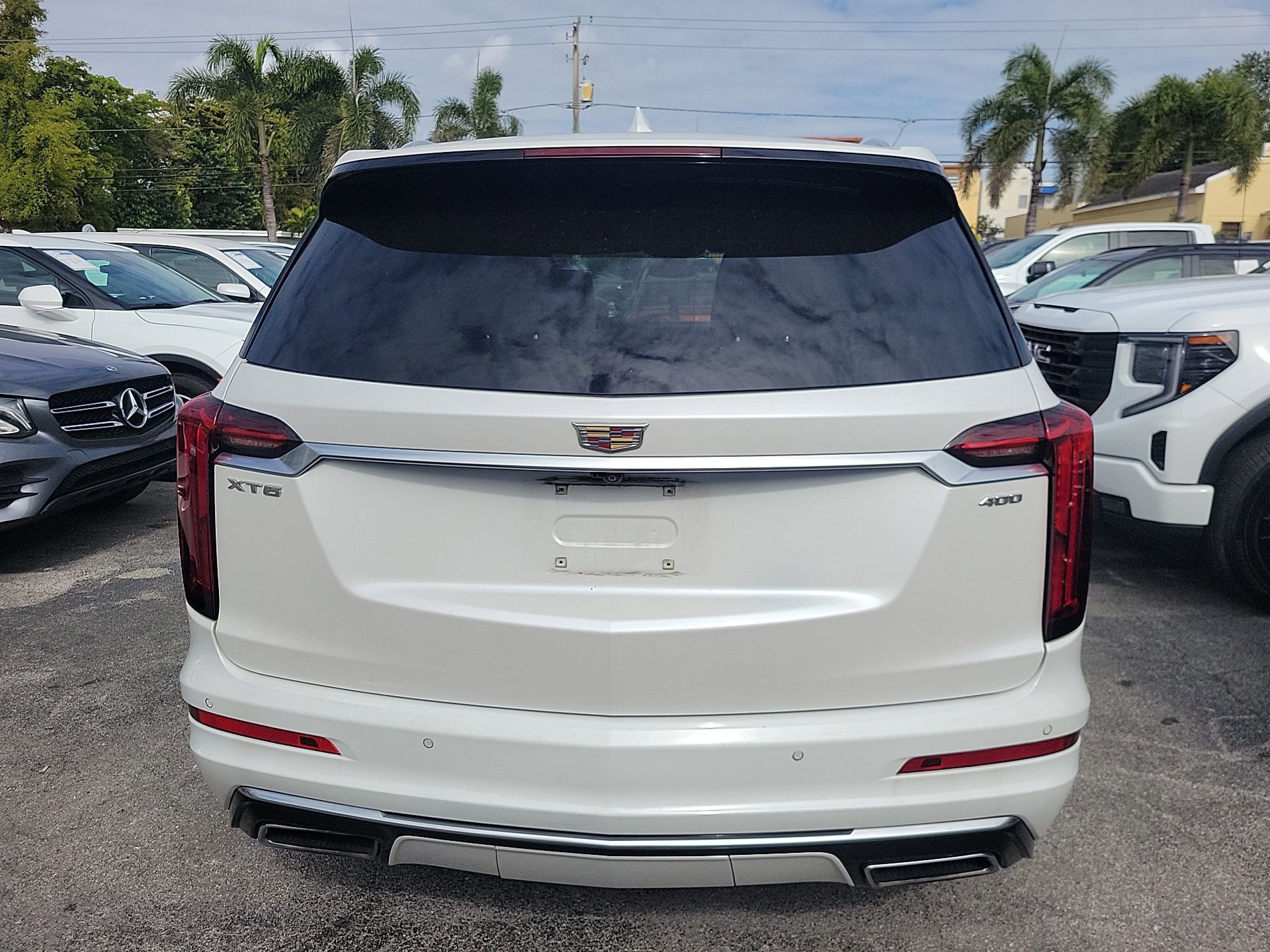 Used 2022 Cadillac XT6 Premium Luxury image 14