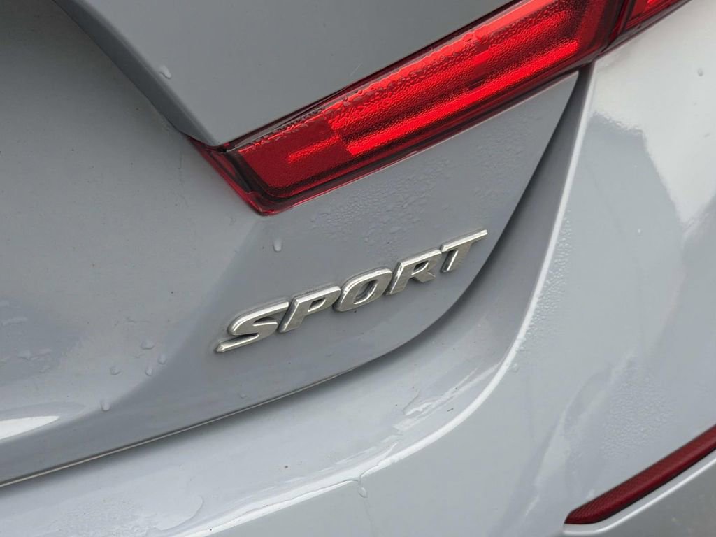 Used 2022 Honda Accord Sport image 13