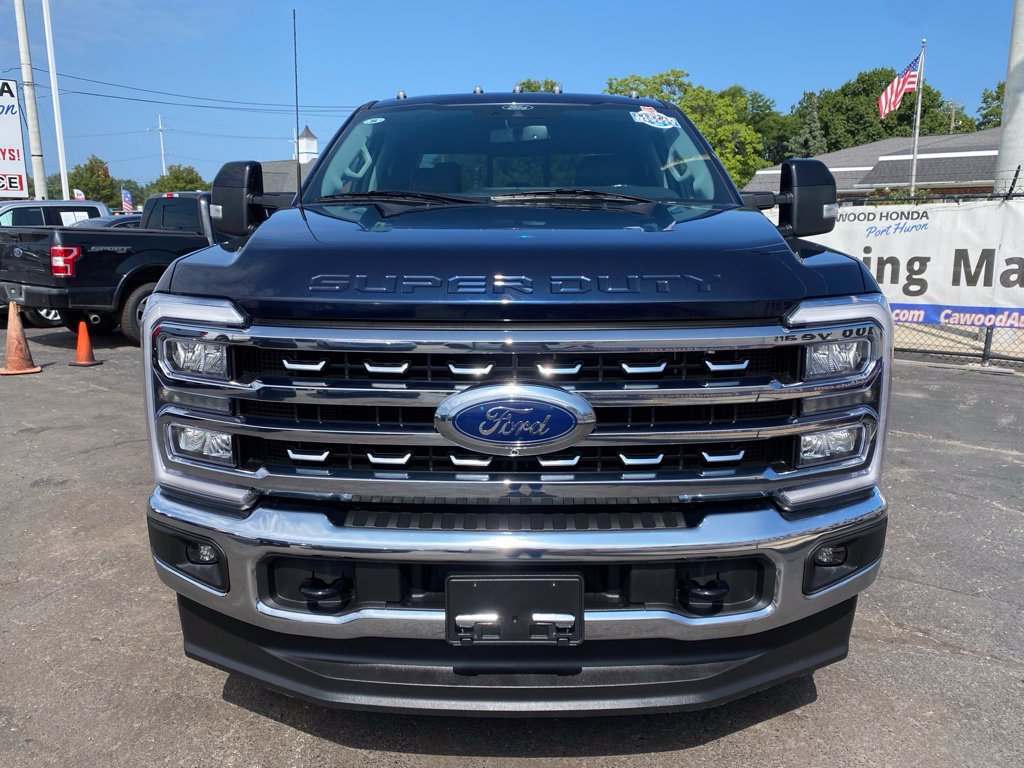 Used 2024 Ford F250 Lariat AWD/4WD image 9