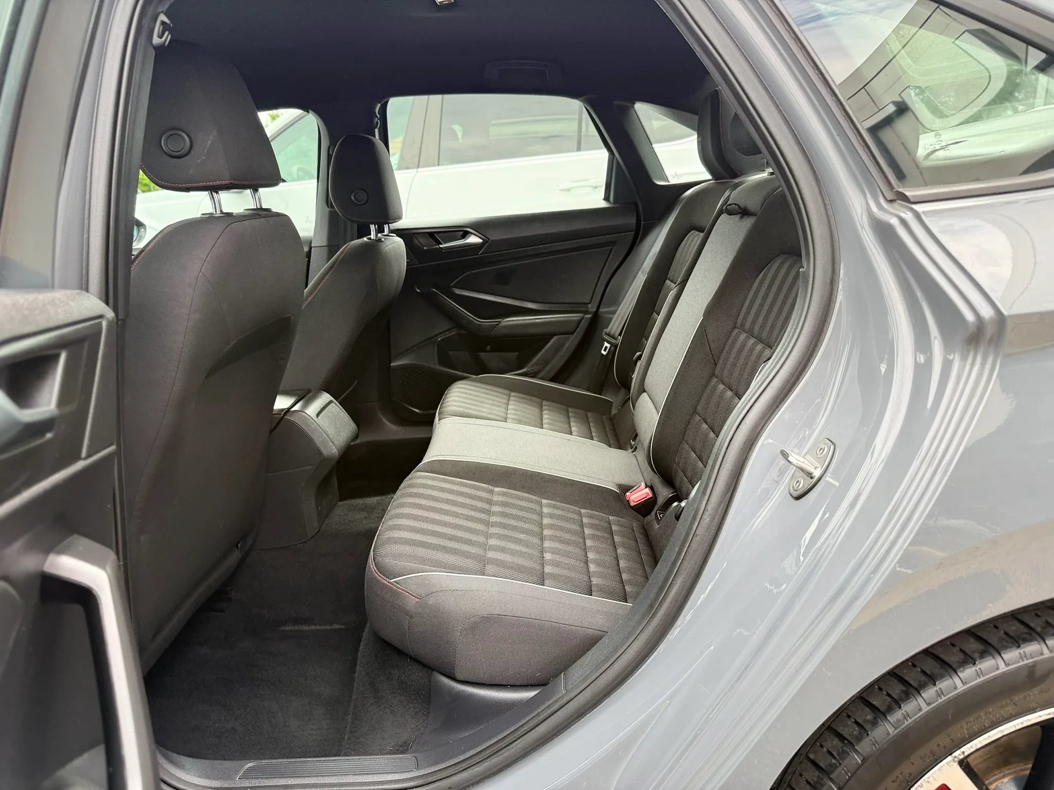 Used 2019 Volkswagen Jetta GLI FWD image 28