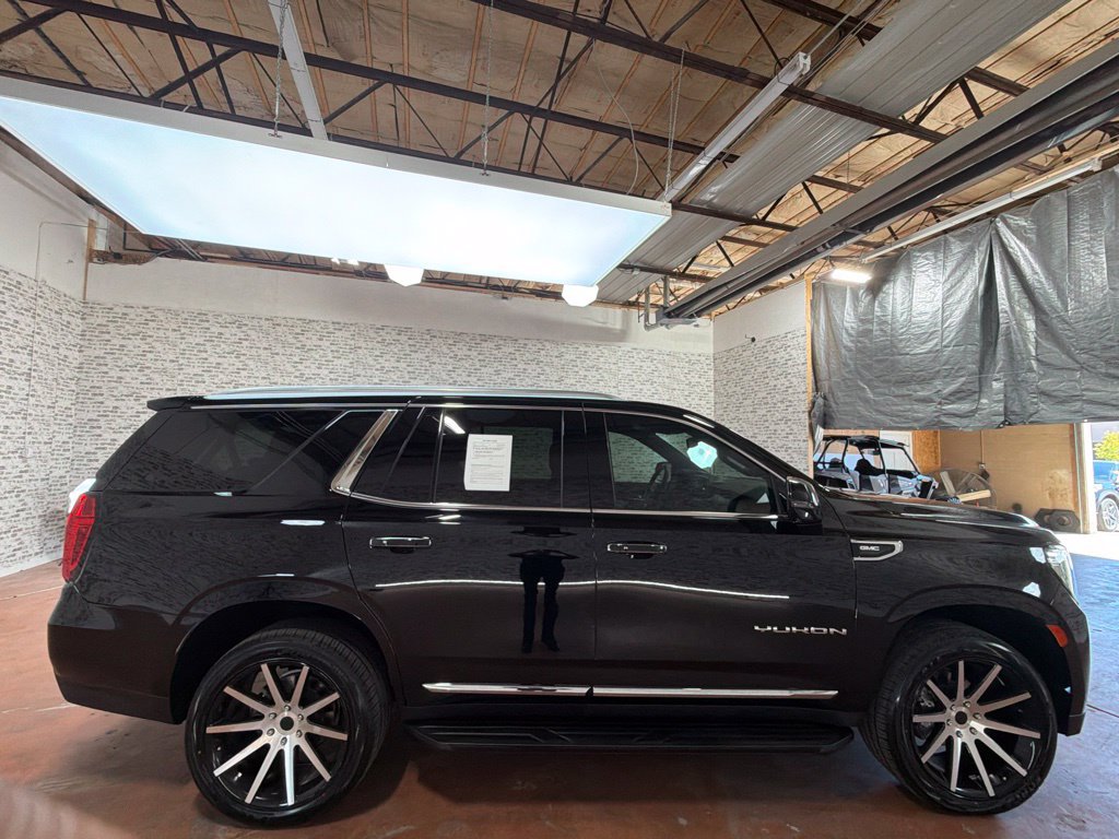 Used 2022 GMC Yukon SLT w/ SLT Luxury Package AWD/4WD image 8