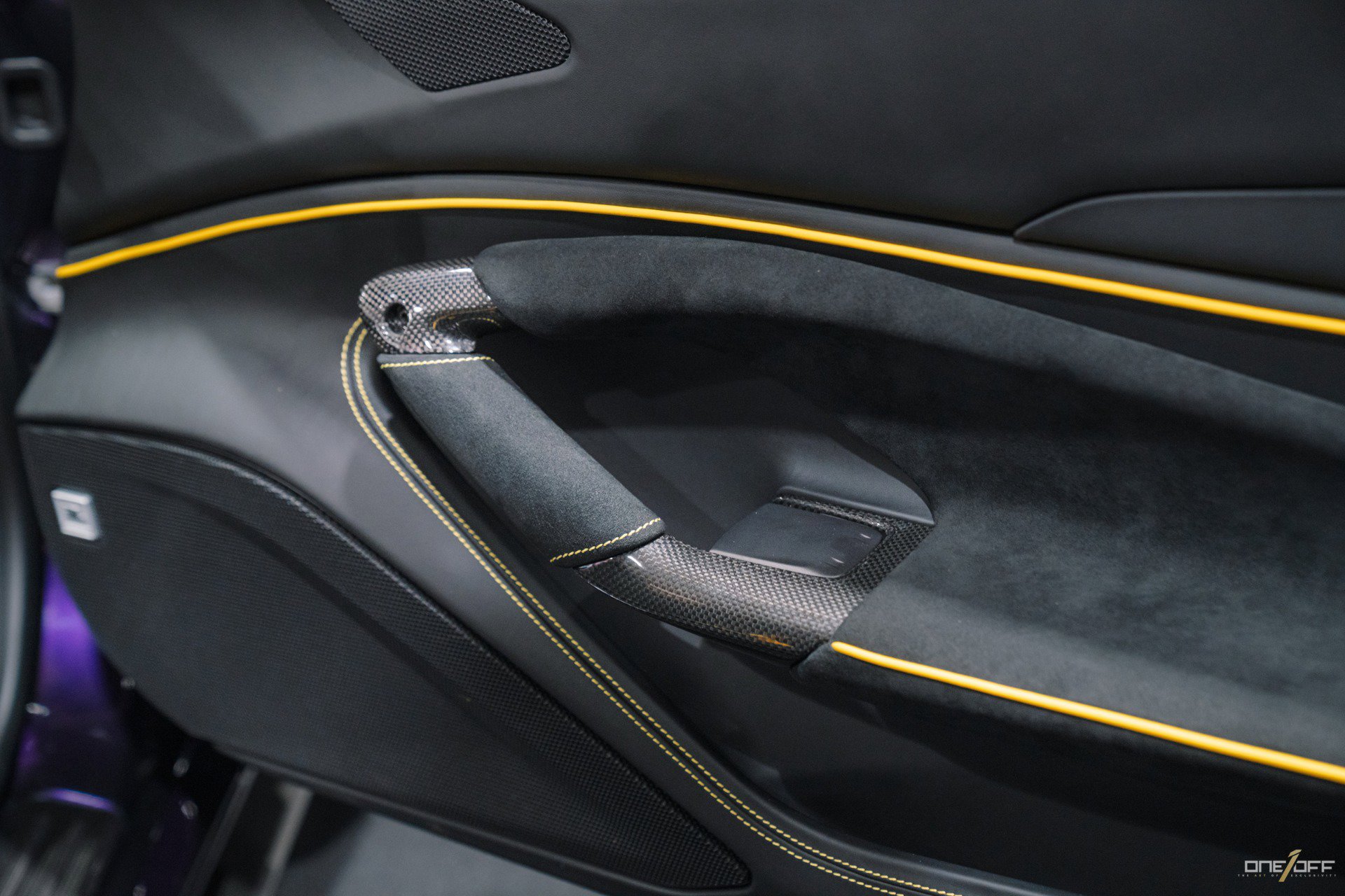 Used 2022 Ferrari F8 Tributo RWD image 23