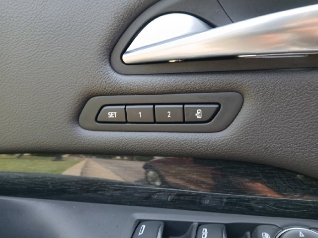 Used 2020 Cadillac XT4 Premium Luxury w/ Cold Weather Package FWD image 34