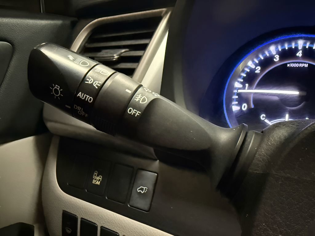 Used 2015 Toyota Highlander Limited image 19