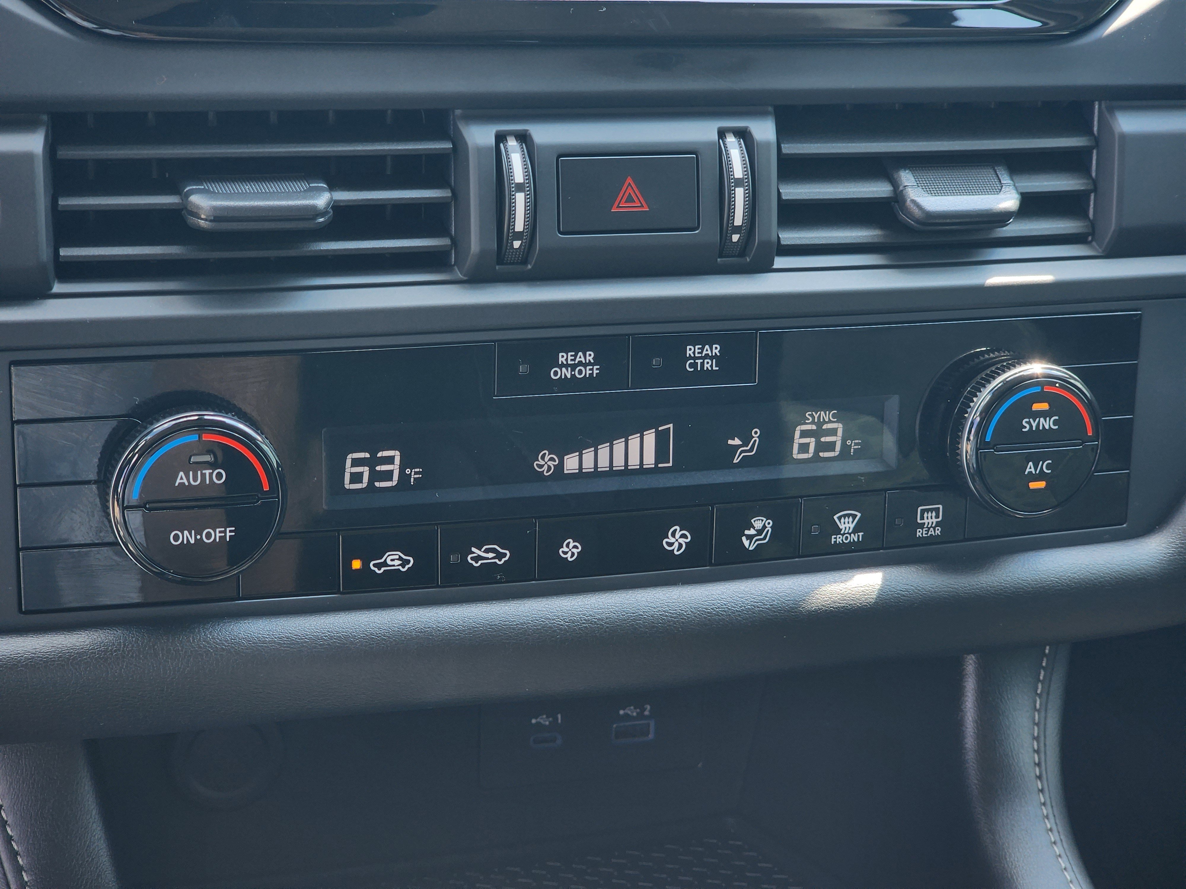 Used 2024 Nissan Pathfinder S image 22