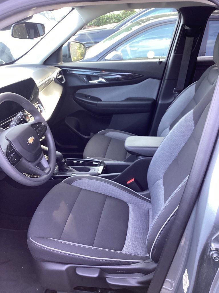 Used 2025 Chevrolet TrailBlazer LT image 15