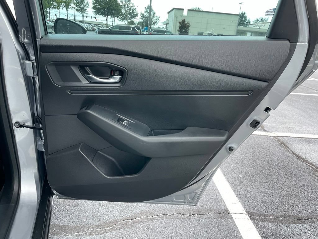 Certified 2025 Honda Accord SE image 30