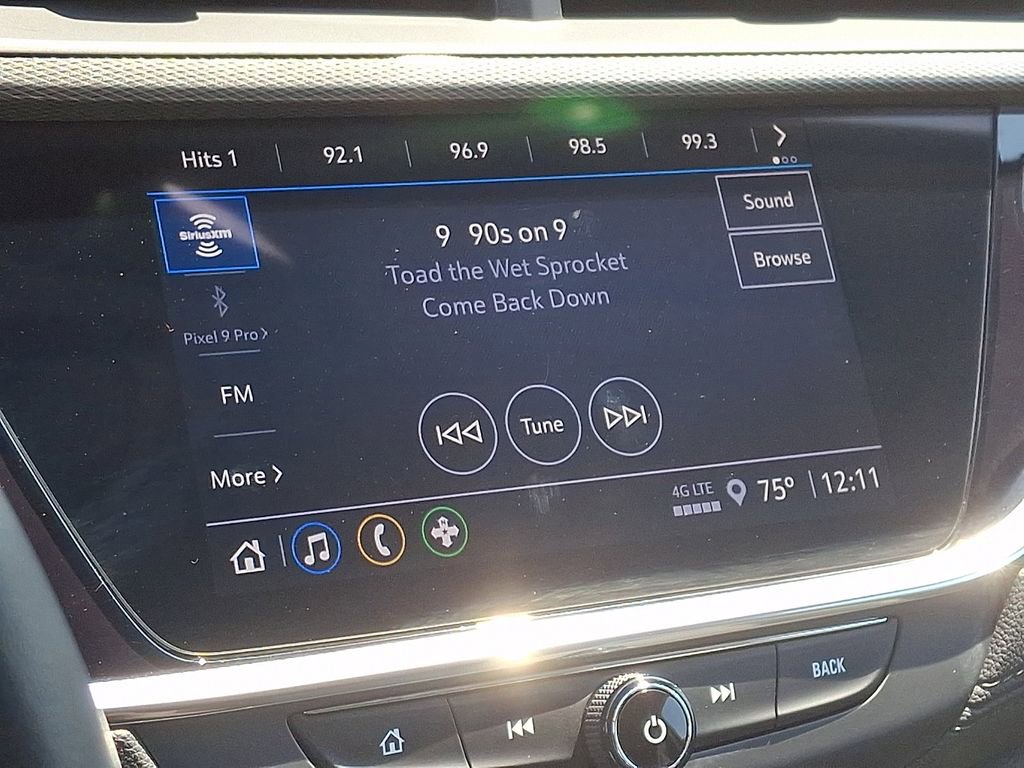 Used 2023 Buick Encore GX Preferred w/ Cold Weather Comfort Package AWD/4WD image 3