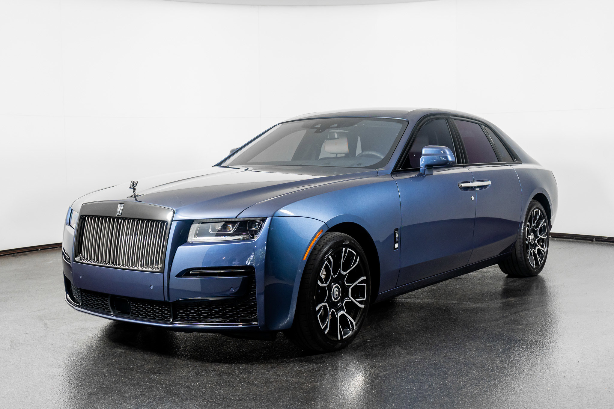 Used 2024 Rolls-Royce Ghost Black Badge w/ Black Badge Ghost Package image 19