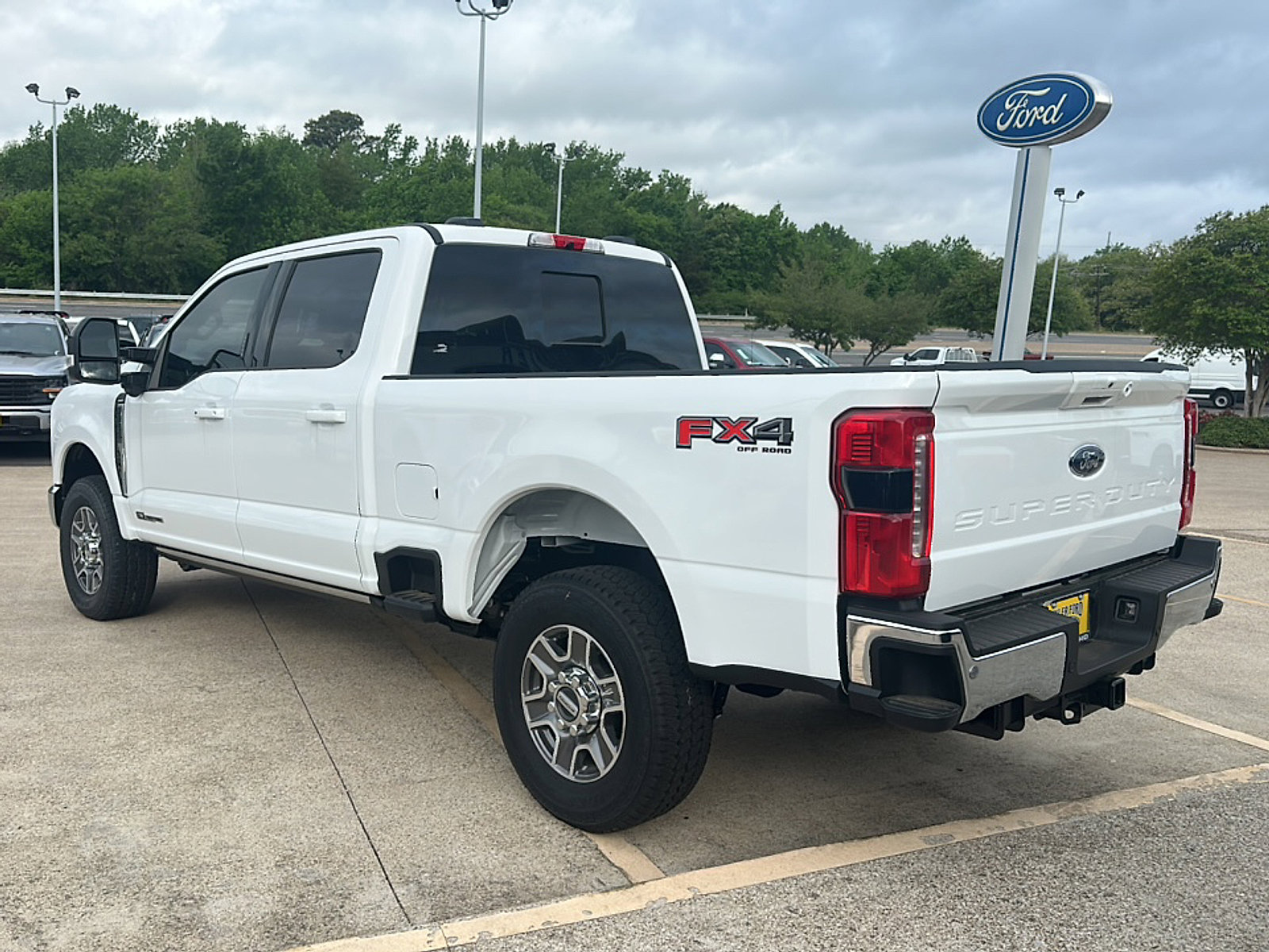 New 2026 Ford F250 Lariat w/ FX4 Off-Road Package AWD/4WD image 5