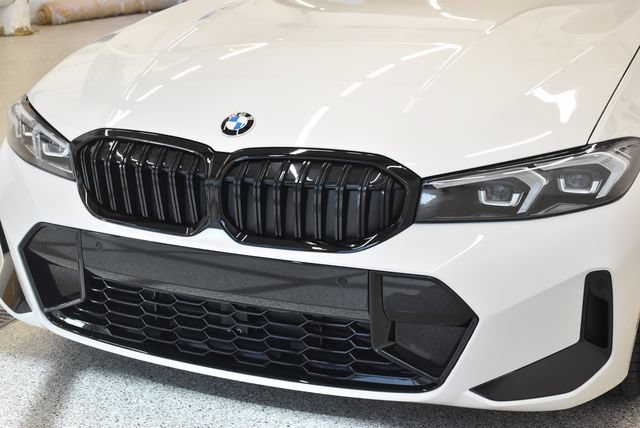 New 2026 BMW 330i xDrive Sedan w/ M Sport Package AWD/4WD image 14