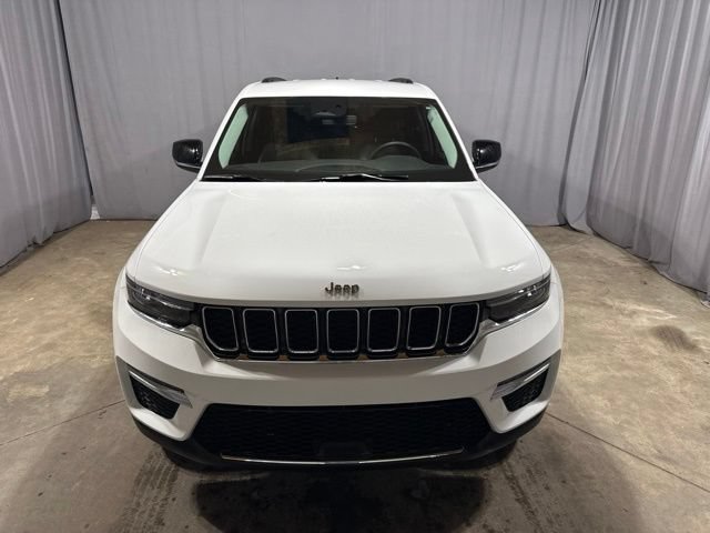 Used 2024 Jeep Grand Cherokee Limited AWD/4WD image 6