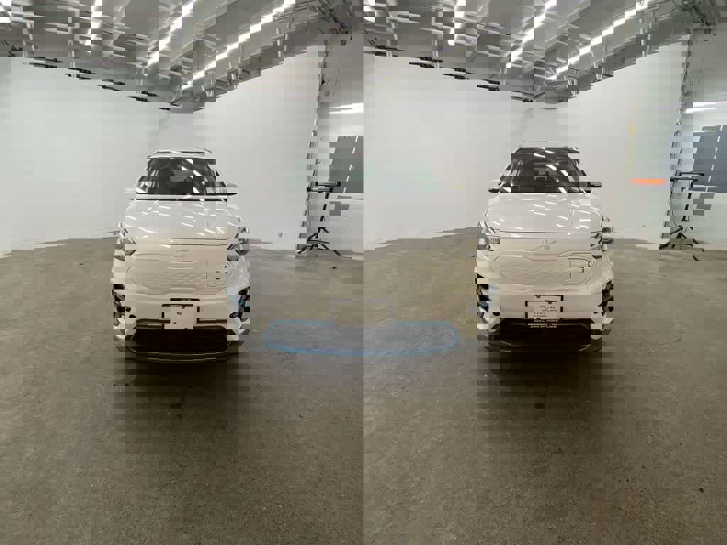 Used 2022 Kia Niro EX w/ Cold Weather Package image 9