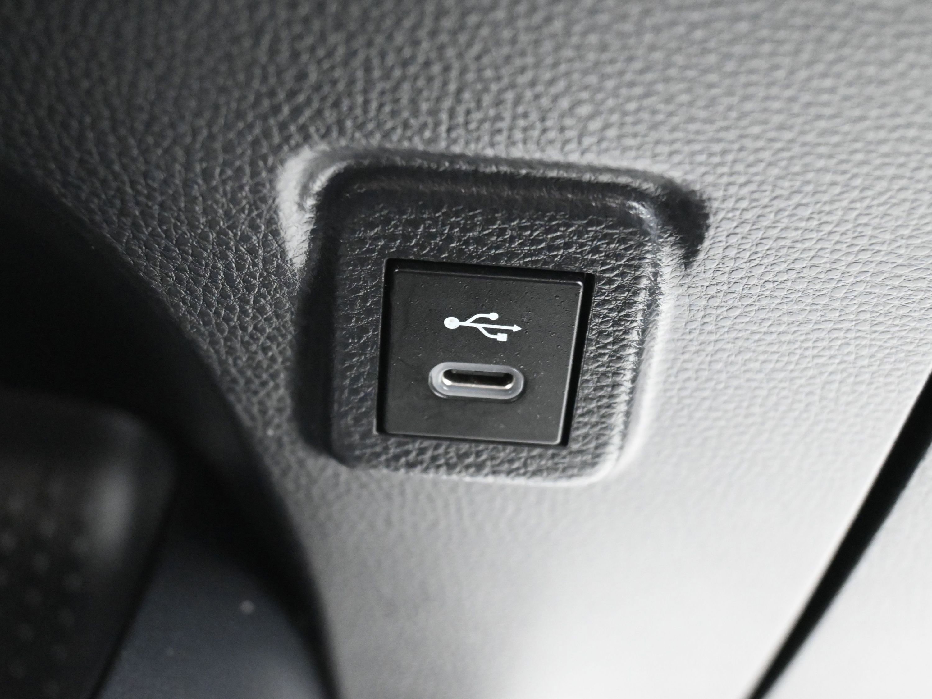 Used 2023 Toyota Corolla SE image 25