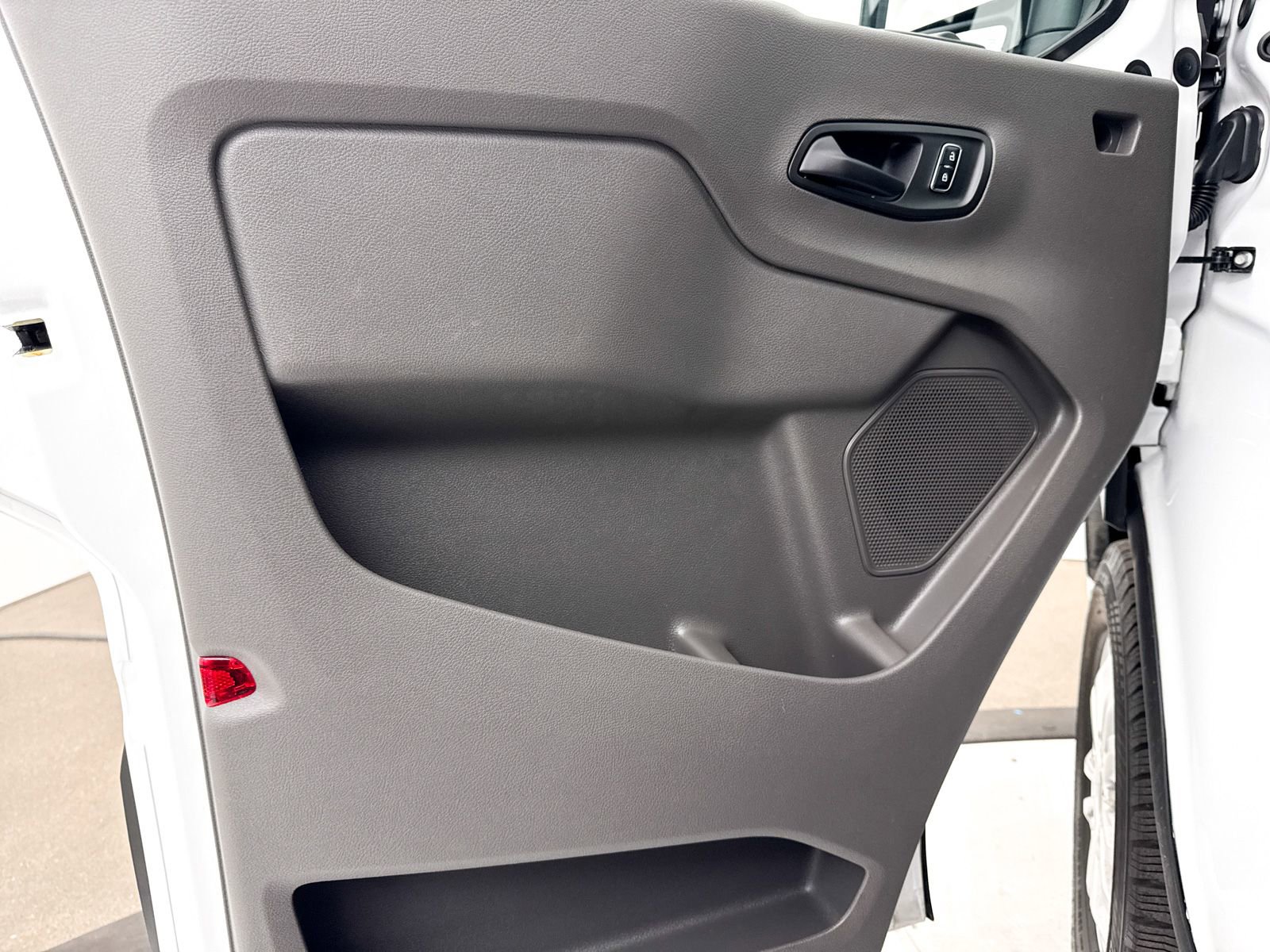 Used 2024 Ford Transit 350 XLT RWD image 29