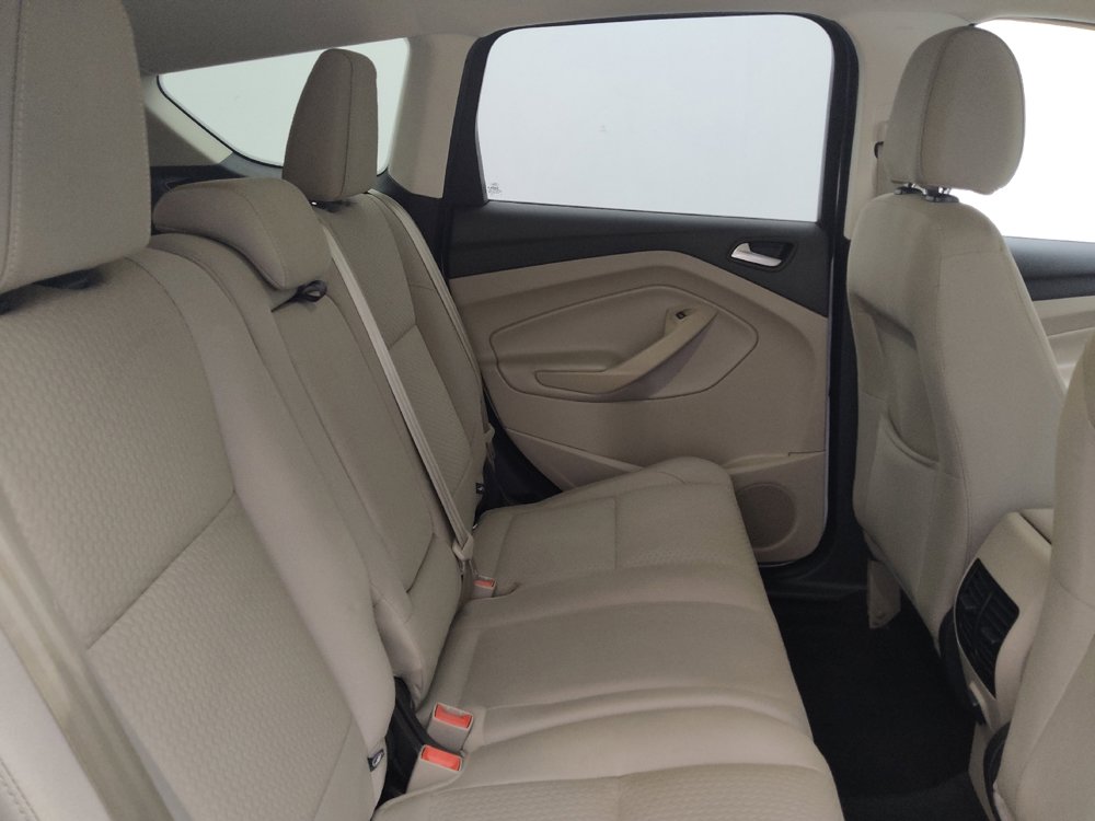 Used 2017 Ford Escape SE FWD image 19