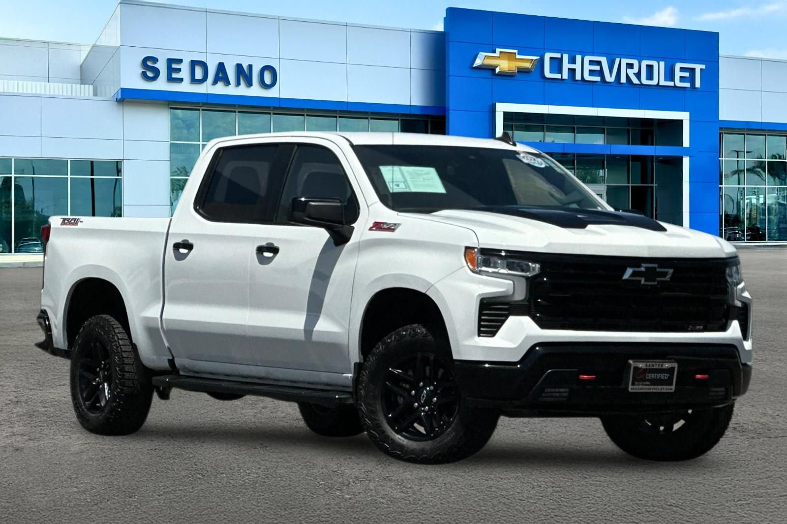 Used 2024 Chevrolet Silverado 1500 LT Trail Boss w/ Protection Package AWD/4WD image 2