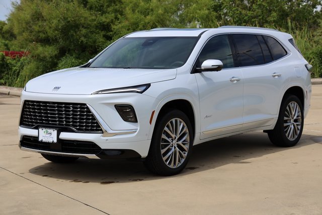 New 2026 Buick Enclave Avenir w/ Super Cruise Package image 3
