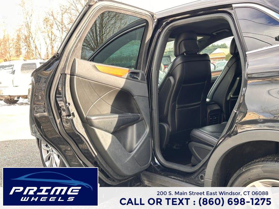 Used 2017 Lincoln MKC Select w/ Select Plus Package image 11