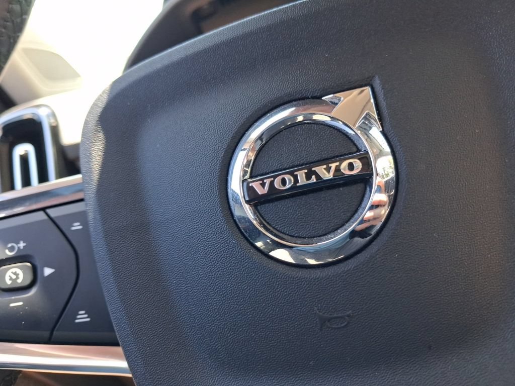 Certified 2026 Volvo XC40 B5 Plus AWD/4WD image 26