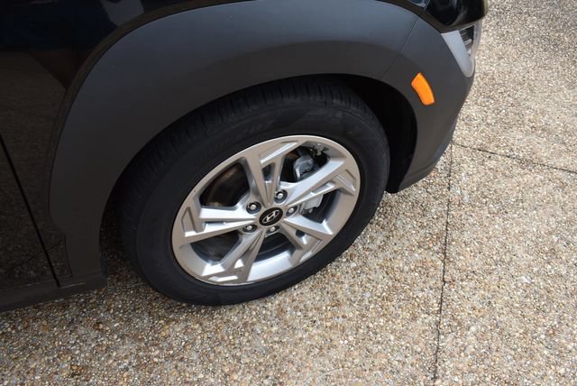 Used 2022 Hyundai Kona SEL FWD image 12