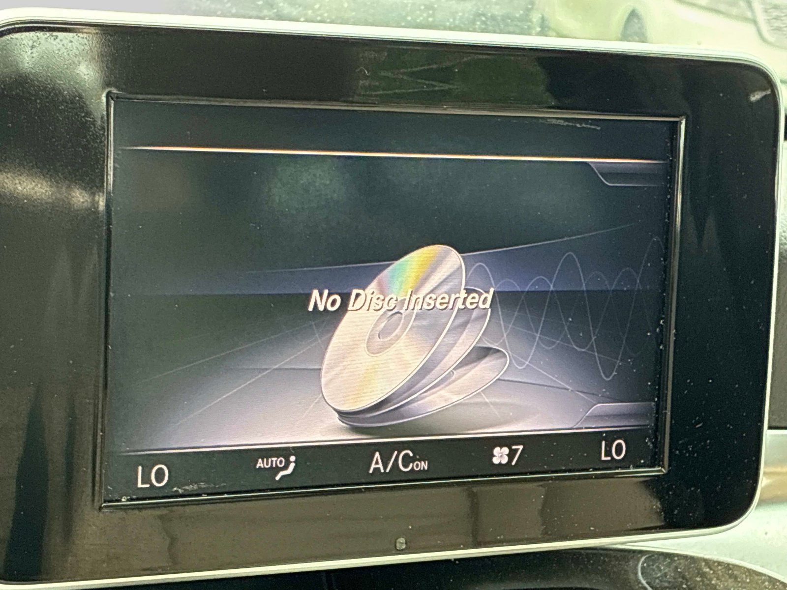 Used 2015 Mercedes-Benz C 300 4MATIC Sedan image 34