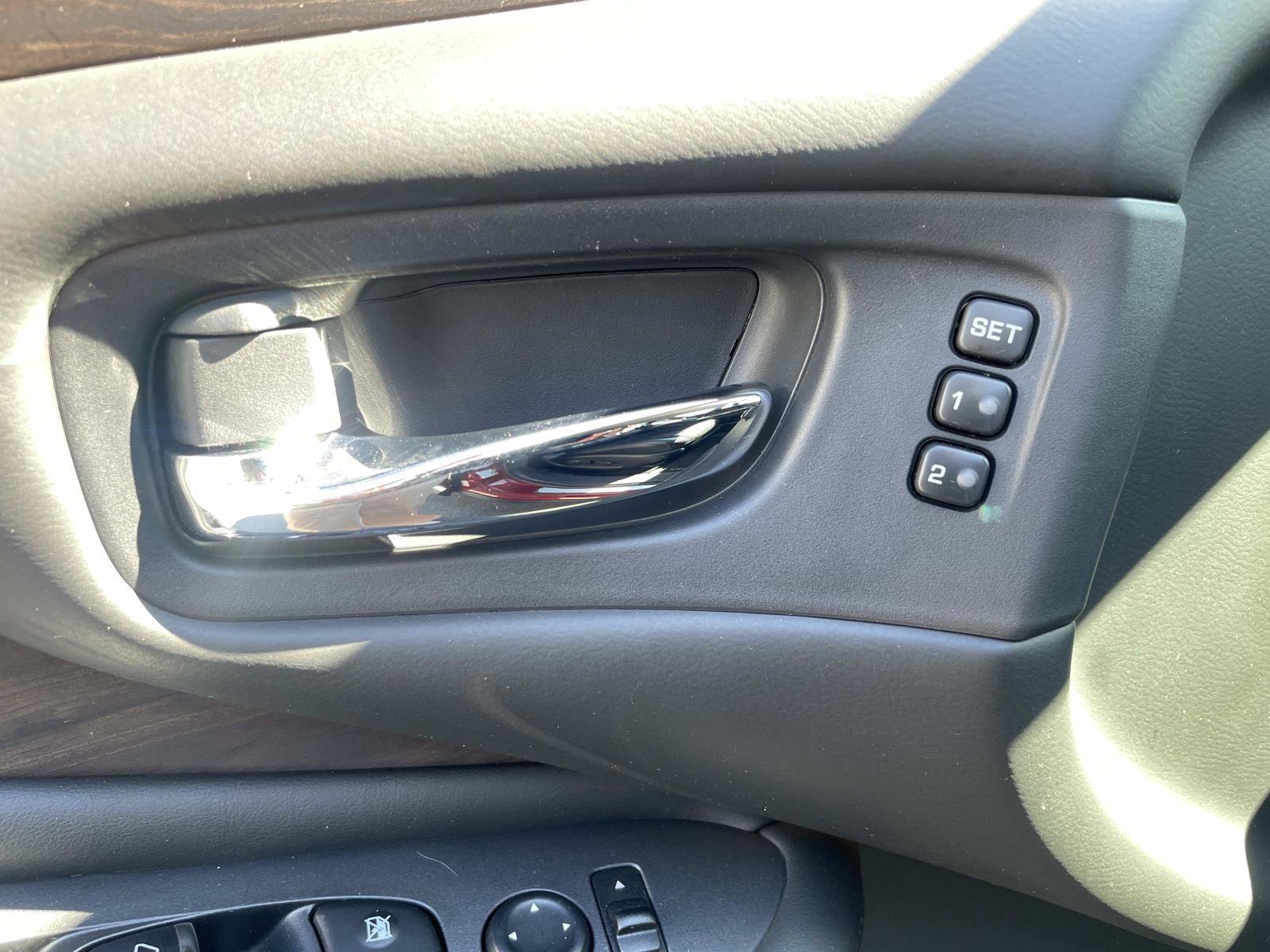 Used 2020 Nissan Murano Platinum FWD image 21
