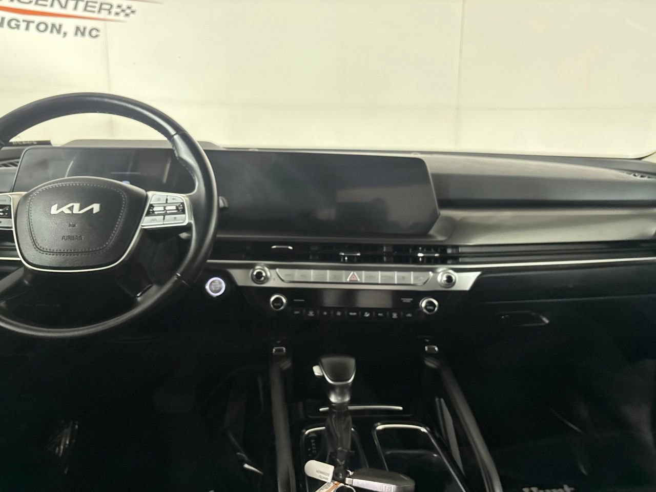 Used 2025 Kia Telluride S AWD/4WD image 25