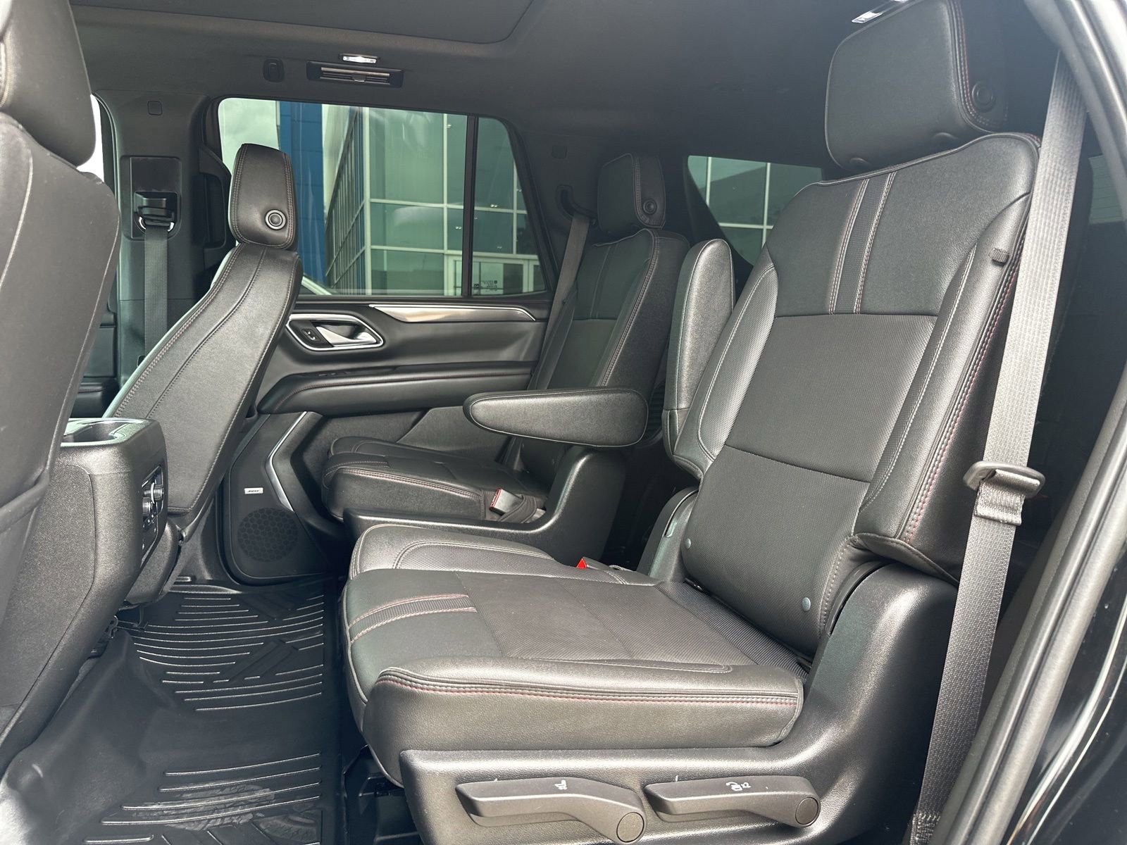 Used 2022 Chevrolet Tahoe RST w/ Sport Performance Package AWD/4WD image 12