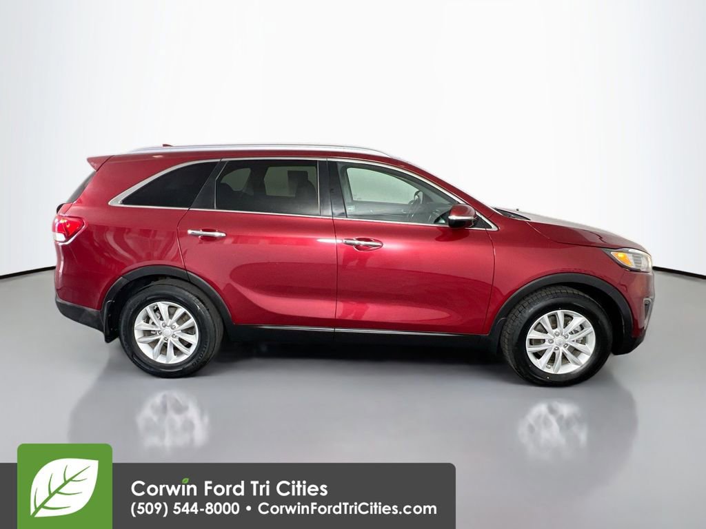 Used 2016 Kia Sorento LX w/ LX Convenience Package image 18