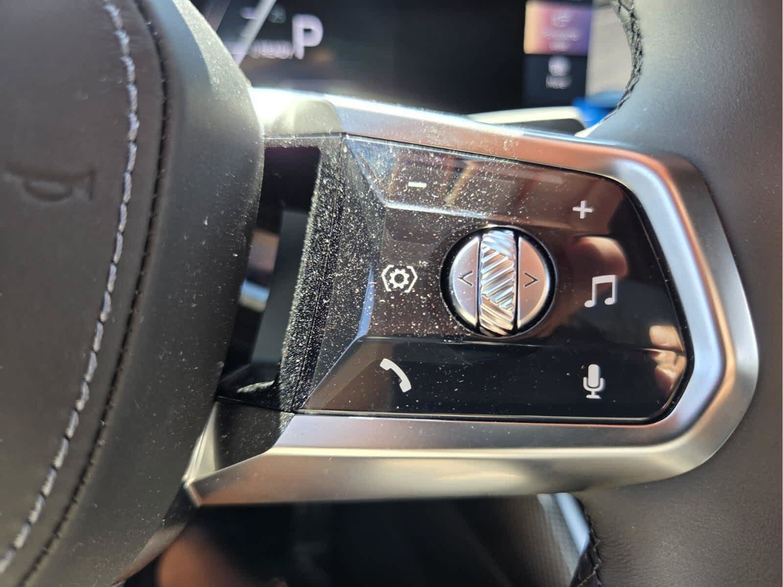 Certified 2023 BMW i7 xDrive60 AWD/4WD image 29
