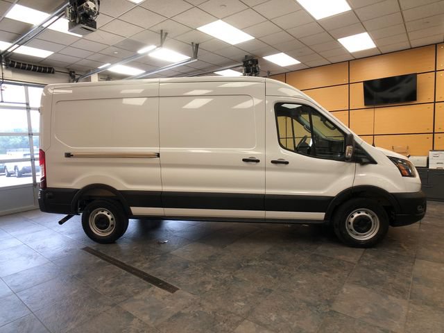 New 2026 Ford Transit 250 148 Medium Roof RWD image 8