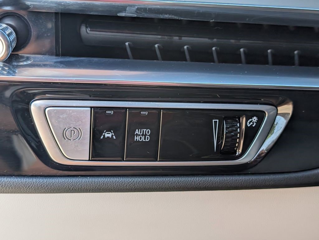 Certified 2024 Cadillac Lyriq Luxury w/ LPO, Floor Liner Package AWD/4WD image 30