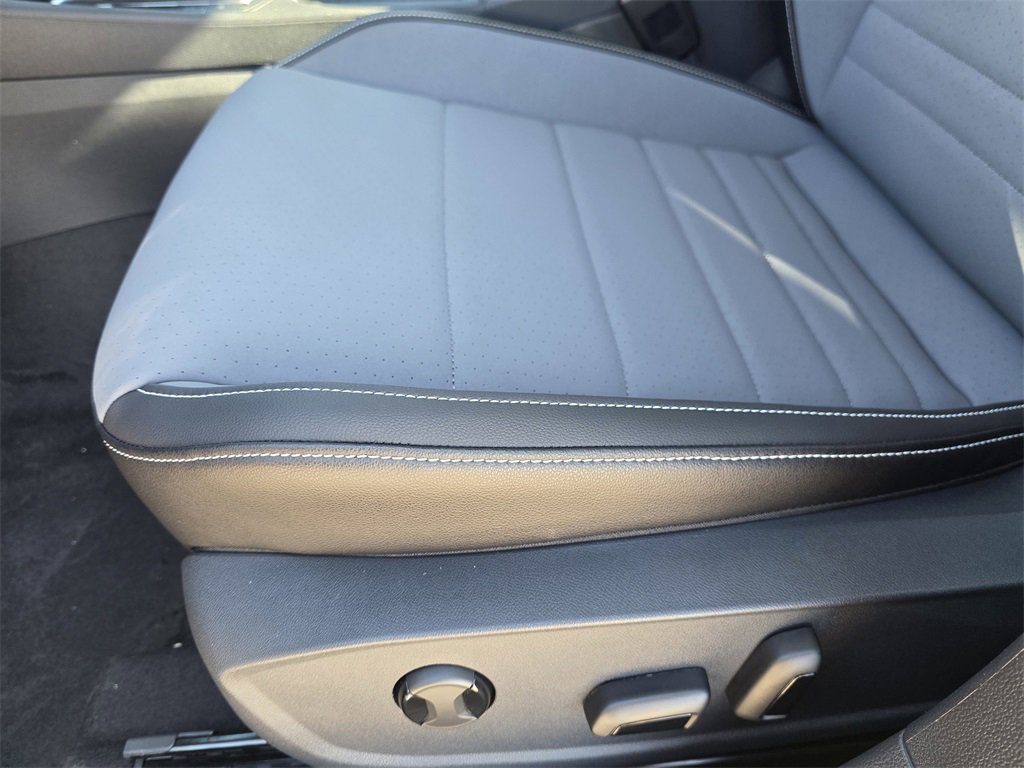 New 2026 Volkswagen Jetta SE image 17