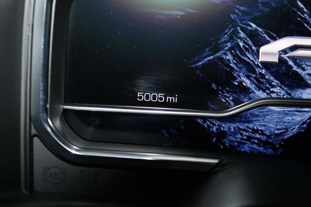 Used 2025 GMC Sierra 1500 AT4 w/ AT4 Premium Package image 8